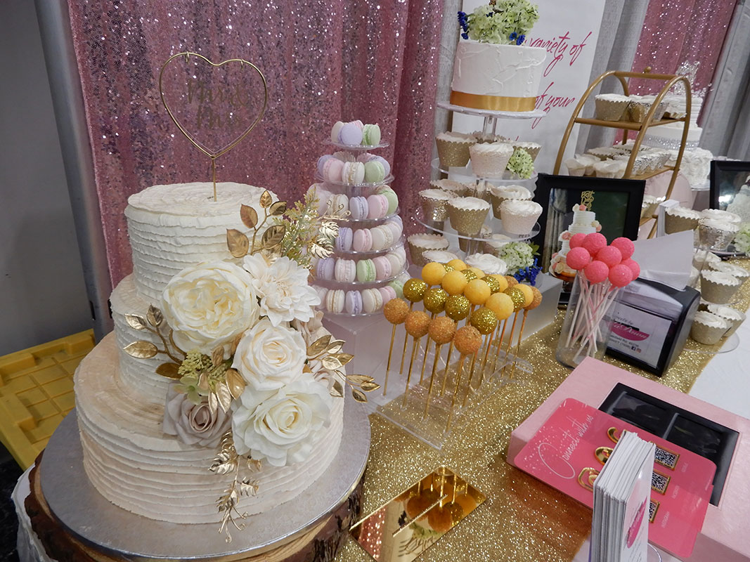 Wedding cakes and desserts